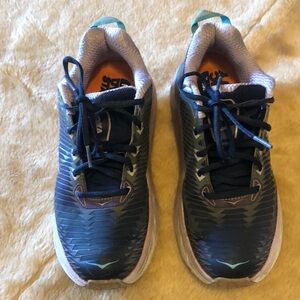 Hoka one one tennis shoes p3005